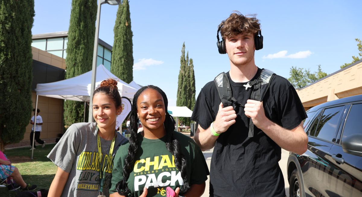 student athletes at end of year bash